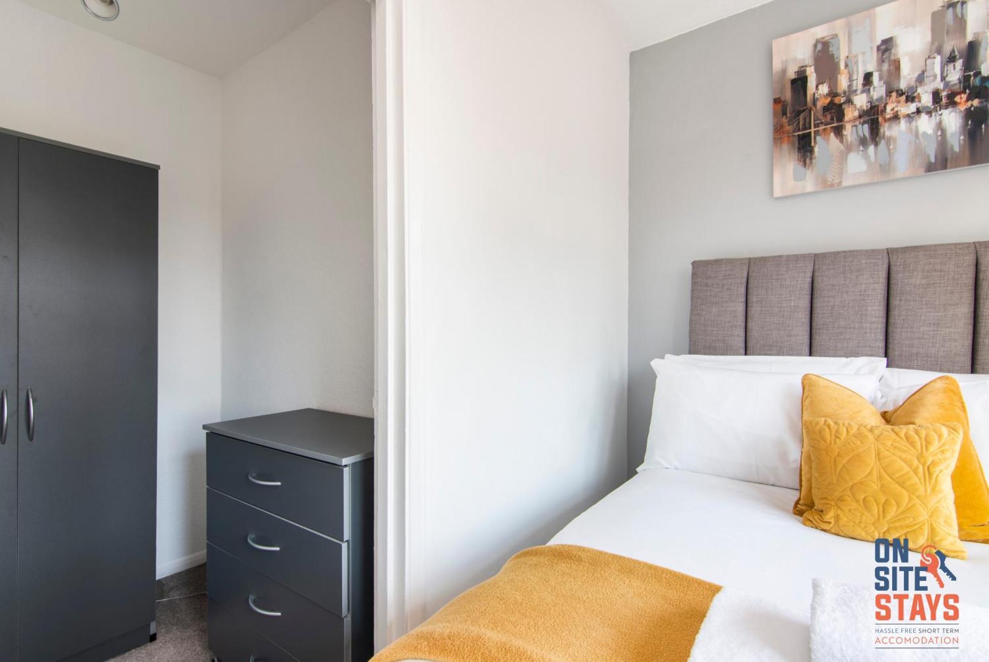 Onsitestays - Cosy 2-Bedroom Apartment With Private Entrance & Long Stay Prices Gravesend Dış mekan fotoğraf