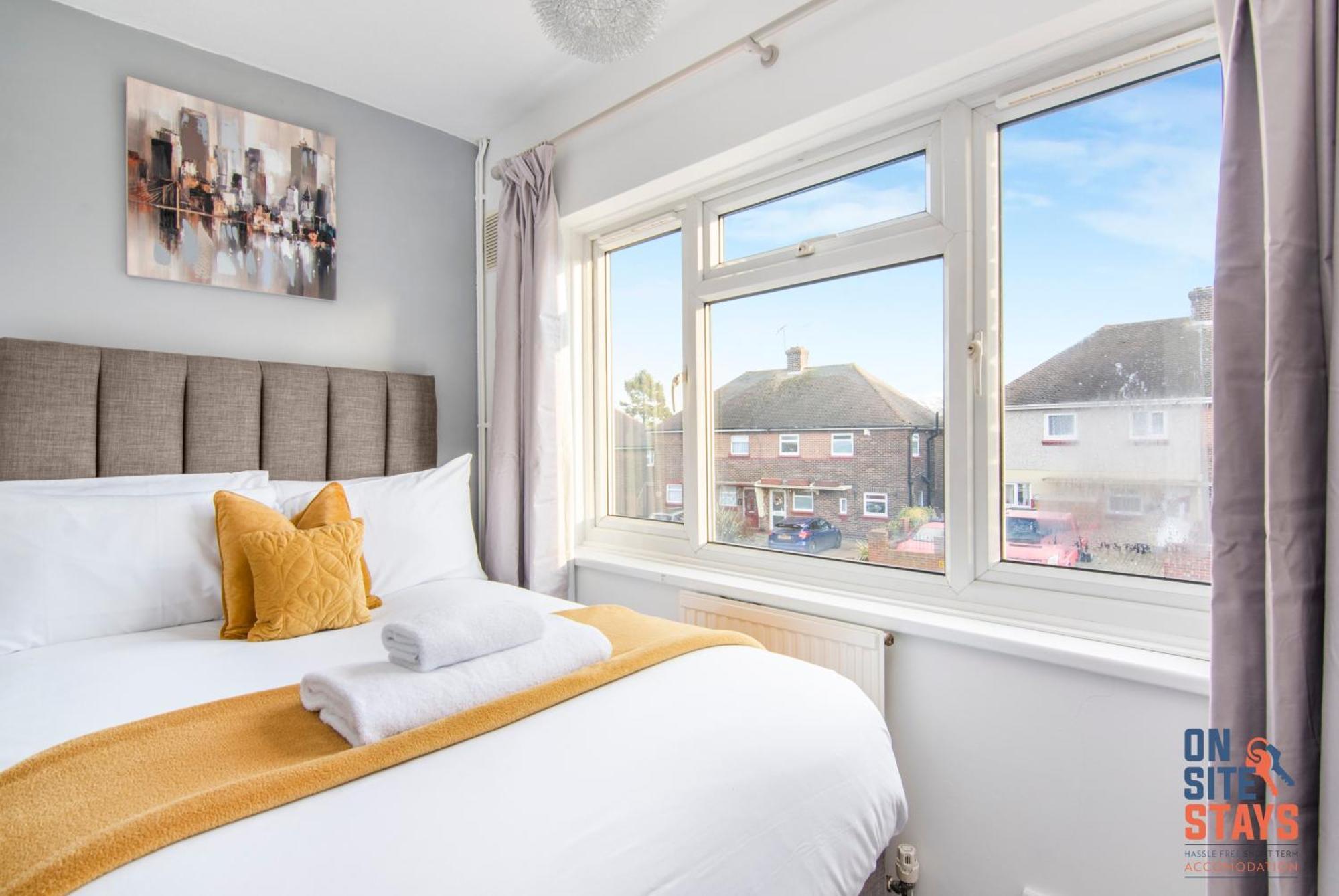 Onsitestays - Cosy 2-Bedroom Apartment With Private Entrance & Long Stay Prices Gravesend Dış mekan fotoğraf